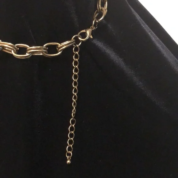 Rhinestone Choker Necklace - Picture 4 of 6